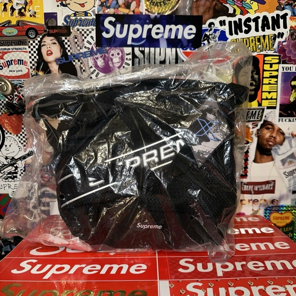 FW23 DS Supreme 3D Logo Shoulder Bag Black 2023 Box Logo BOGO Brand New